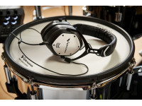 <b>Roland VMH-D1 Auscultadores Profissionais para Baterias Eletrónicas E-DRUMS</b> <b>Roland VMH-D1 Auscultadores Profissionais para Baterias Eletrónicas E-DRUMS</b>